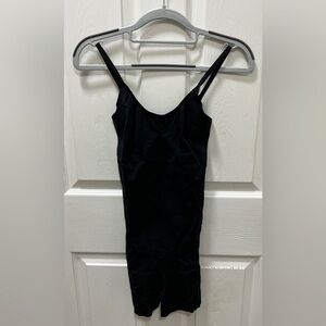 SPANX Size M Black Shapewear for a Sleek Silhouette